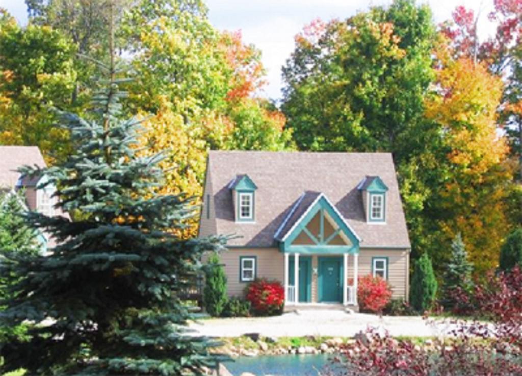 Spruce Hill Inn & Cottages Mansfield Bilik gambar