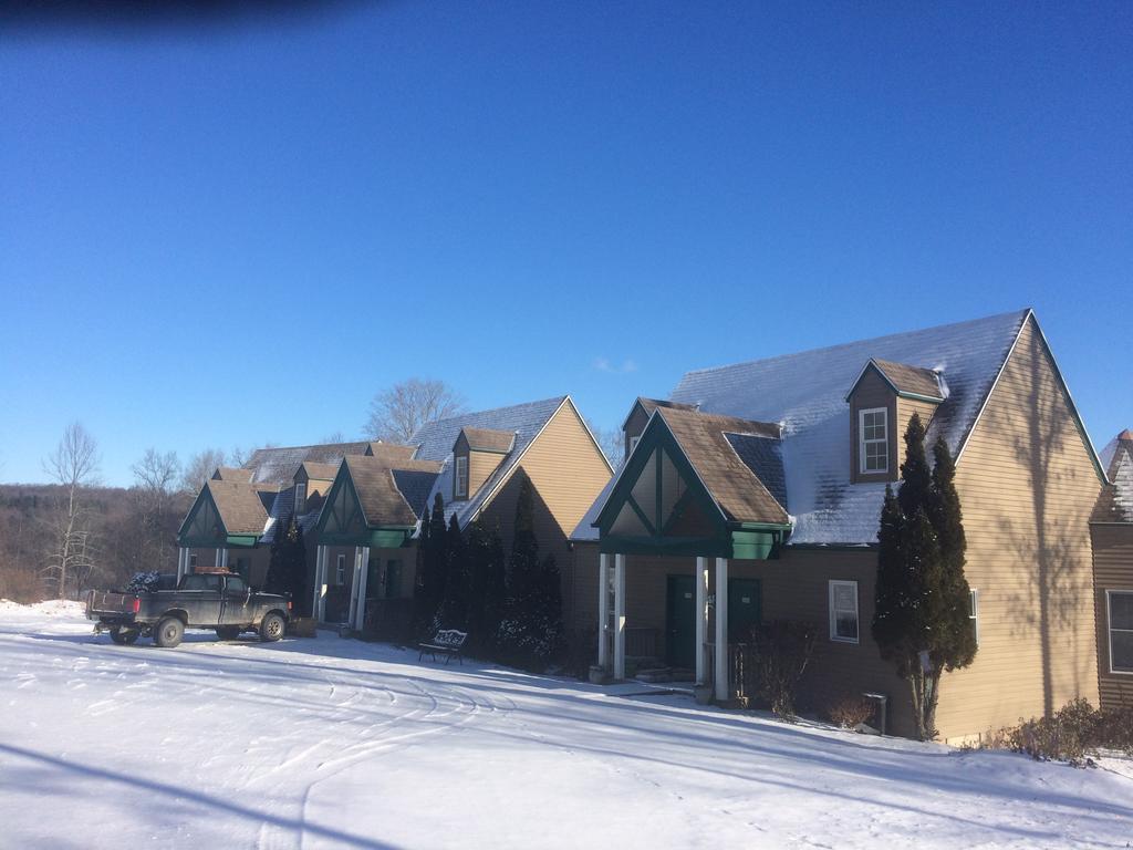 Spruce Hill Inn & Cottages Mansfield Luaran gambar